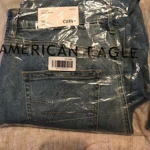 American Eagle Mom Jeans
